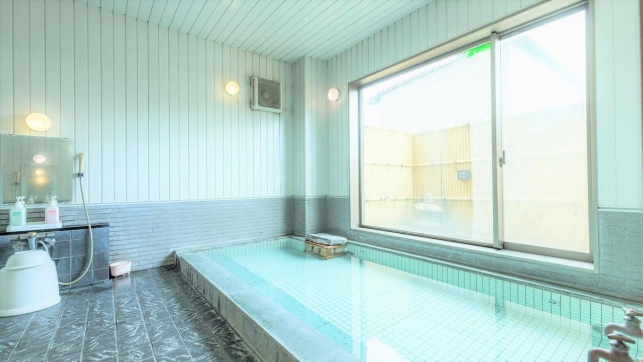 Hotel Isesaki East Exterior photo